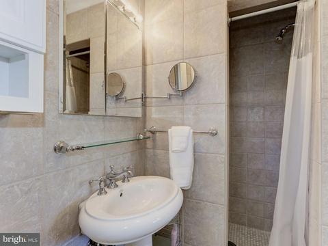 6816 Wise St, Mclean, VA 22101 photo 14