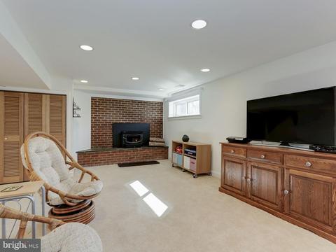 6816 Wise St, Mclean, VA 22101 photo 20