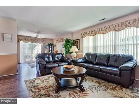 706 Chickory Dr, Mount Laurel, NJ 08054 photo 4