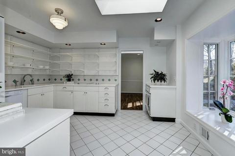 1357 Macbeth St, Mclean, VA 22102 photo 7