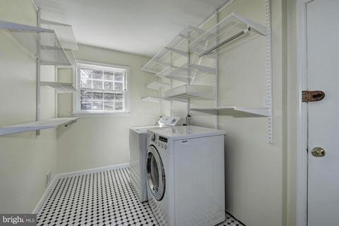 1357 Macbeth St, Mclean, VA 22102 photo 12