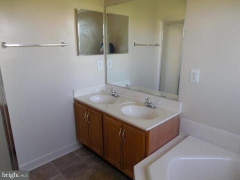 5808 Hannover Ter, Frederick, MD 21703 photo 12