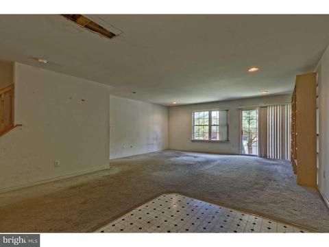 7 Shade Ct, Maple Shade, NJ 08052 photo 6