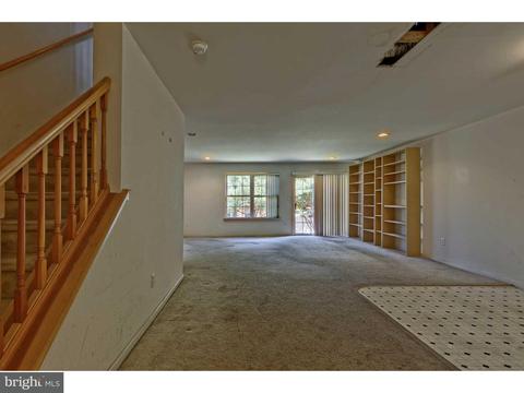 7 Shade Ct, Maple Shade, NJ 08052 photo 5