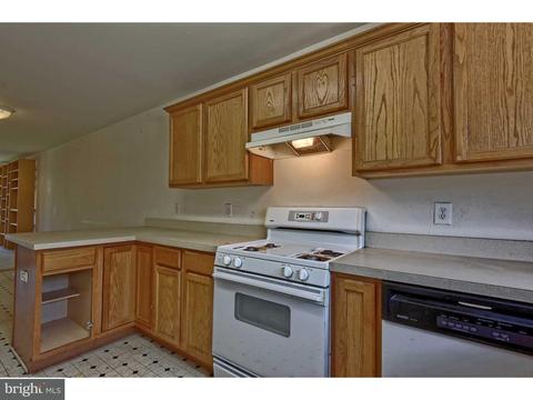 7 Shade Ct, Maple Shade, NJ 08052 photo 11