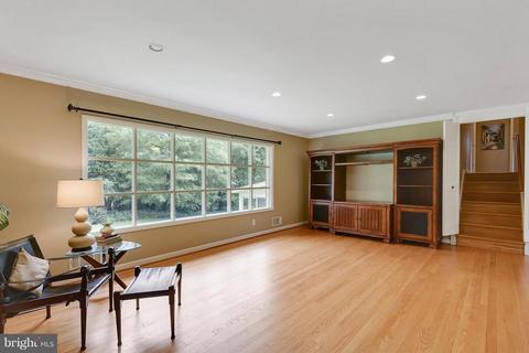 1121 Ormond Ct, Mclean, VA 22101 photo 10