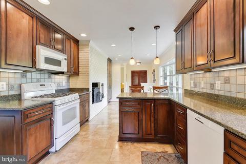 1121 Ormond Ct, Mclean, VA 22101 photo 6