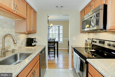 6423 Old Scotts Ct, Springfield, VA 22152 photo 6