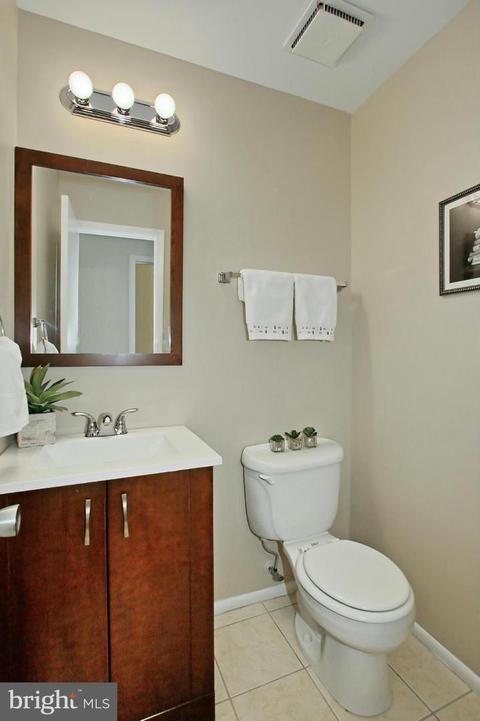 6423 Old Scotts Ct, Springfield, VA 22152 photo 11