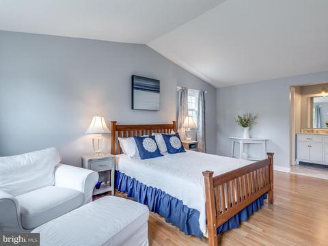1111 Trapper Crest Ct, Herndon, VA 20170 photo 15