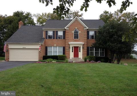 19744 Selby Ave, Poolesville, MD 20837 photo 1