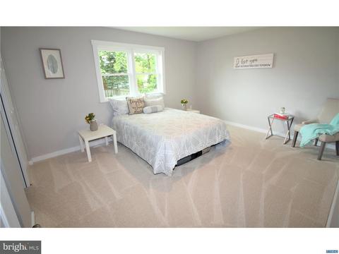 465 Hyde Pl, Bear, DE 19701 photo 8