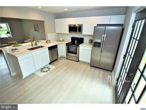 465 Hyde Pl, Bear, DE 19701 photo 6