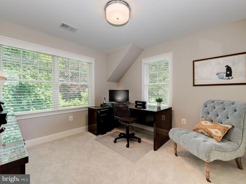 6834 Saint Albans Rd, Mclean, VA 22101 photo 20