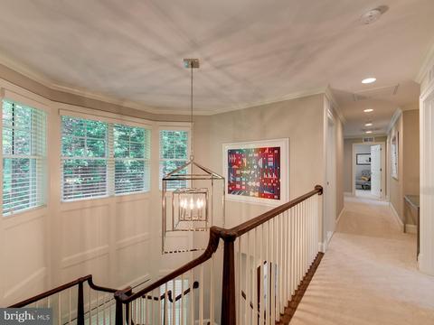 6834 Saint Albans Rd, Mclean, VA 22101 photo 12