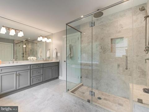 6834 Saint Albans Rd, Mclean, VA 22101 photo 16