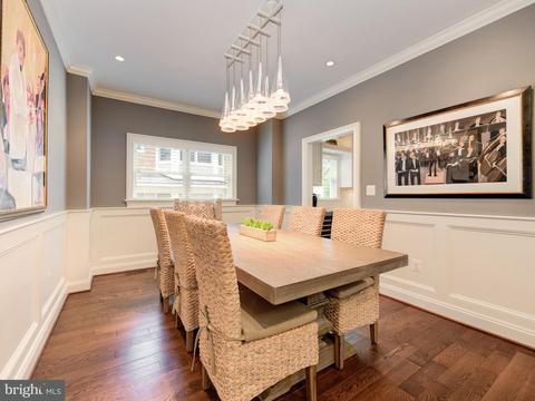 6834 Saint Albans Rd, Mclean, VA 22101 photo 4