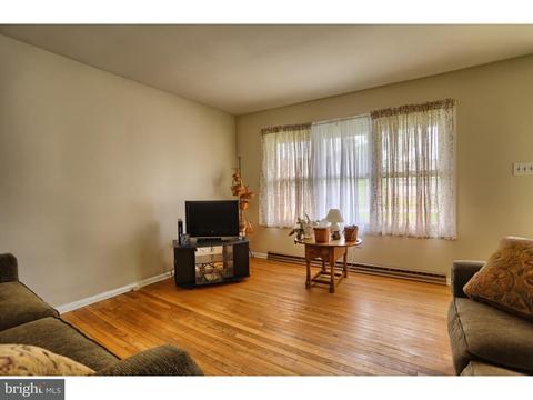 1234 Commonwealth Blvd, Reading, PA 19607 photo 6