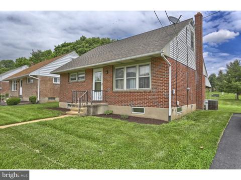 1234 Commonwealth Blvd, Reading, PA 19607 photo 3