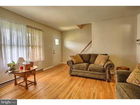 1234 Commonwealth Blvd, Reading, PA 19607 photo 4