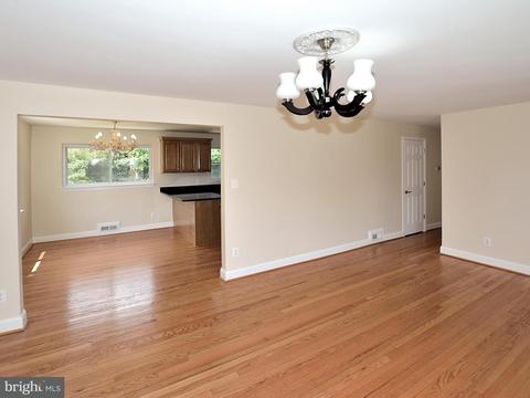 5904 Brunswick St, Springfield, VA 22150 photo 6