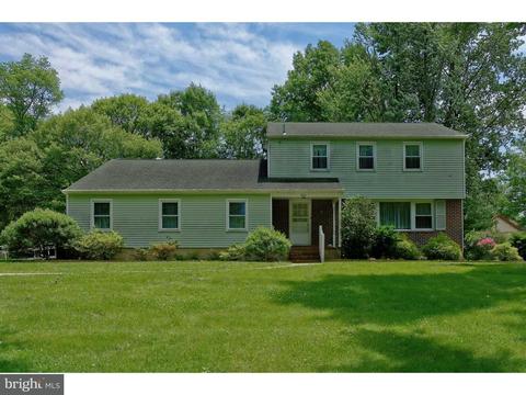 424 Birch Dr, Mickleton, NJ 08056 photo 1