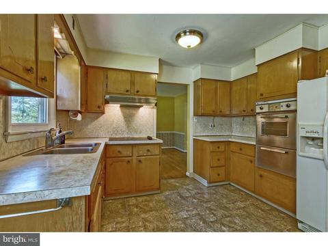 424 Birch Dr, Mickleton, NJ 08056 photo 10