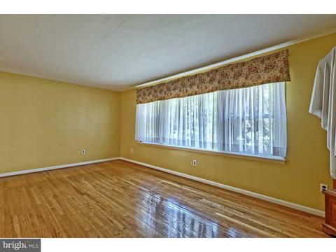 424 Birch Dr, Mickleton, NJ 08056 photo 6