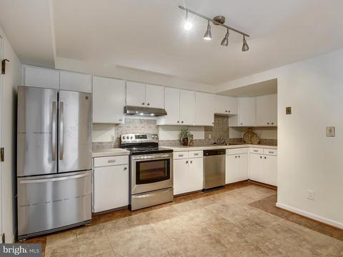 1313 I St NE, Washington, DC 20002 photo 6