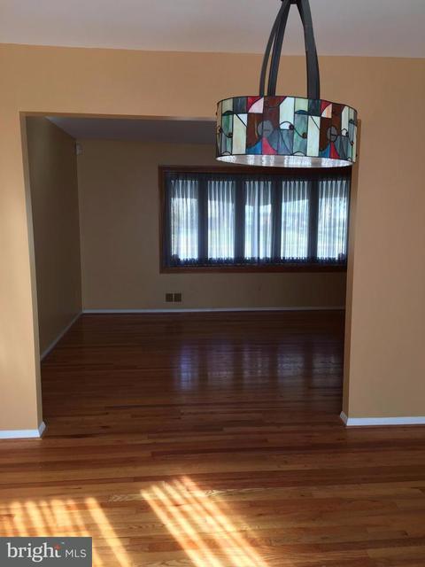 7403 Newburg Dr, Lanham, MD 20706 photo 6