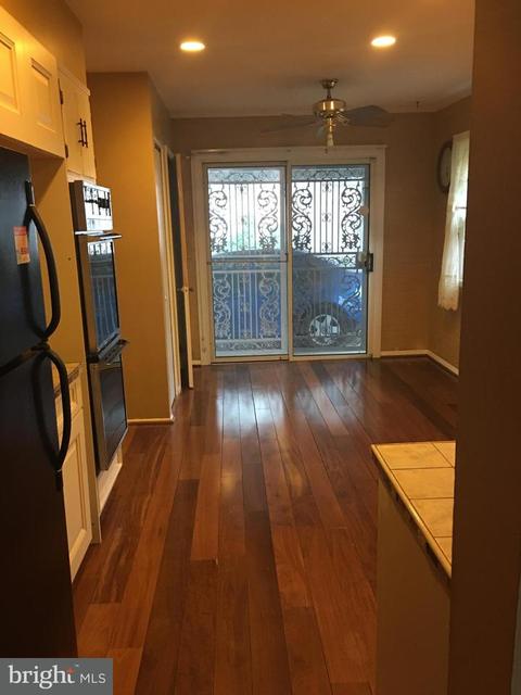 7403 Newburg Dr, Lanham, MD 20706 photo 4