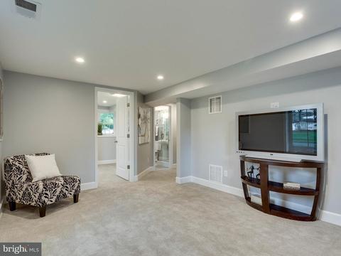 5506 Kathleen Pl, Springfield, VA 22151 photo 21