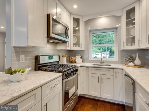 5506 Kathleen Pl, Springfield, VA 22151 photo 7