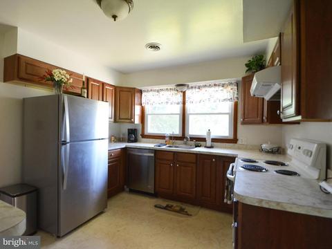 310 Hook Rd, Westminster, MD 21157 photo 6