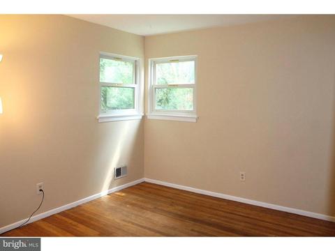 38 Hardwick Dr, Ewing, NJ 08638 photo 7