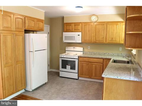 38 Hardwick Dr, Ewing, NJ 08638 photo 5