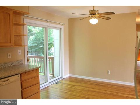 38 Hardwick Dr, Ewing, NJ 08638 photo 4