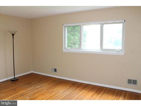 38 Hardwick Dr, Ewing, NJ 08638 photo 6