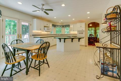 4090 Teklen Dr, Westminster, MD 21157 photo 11