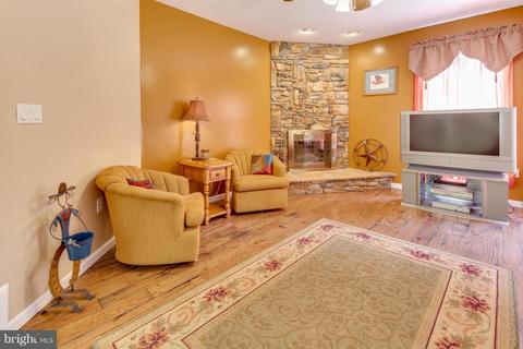 4090 Teklen Dr, Westminster, MD 21157 photo 13