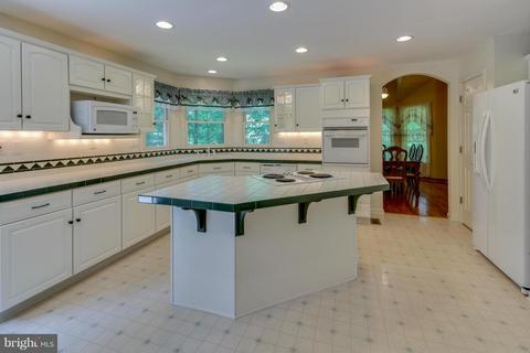 4090 Teklen Dr, Westminster, MD 21157 photo 10