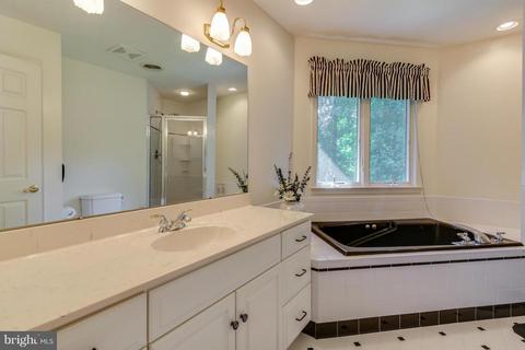 4090 Teklen Dr, Westminster, MD 21157 photo 17
