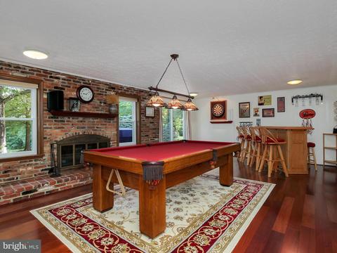 2220 Countryside Dr, Silver Spring, MD 20905 photo 2