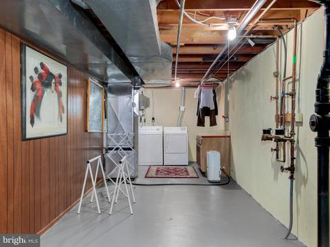 2220 Countryside Dr, Silver Spring, MD 20905 photo 5