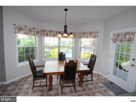302 Red Cedar Ln, Bear, DE 19701 photo 6