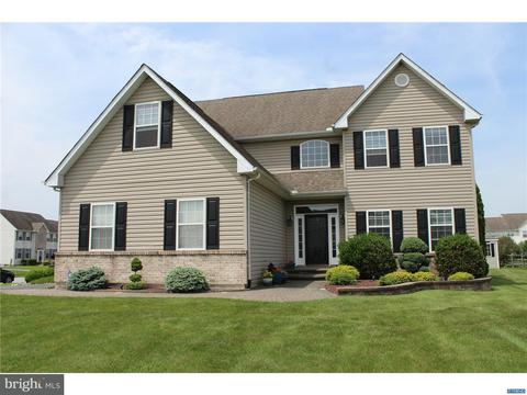 302 Red Cedar Ln, Bear, DE 19701 photo 1