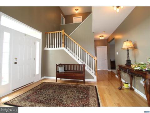 302 Red Cedar Ln, Bear, DE 19701 photo 2