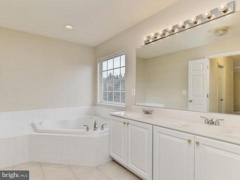11047 Birchtree Ln, Laurel, MD 20723 photo 19