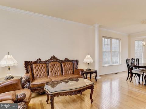 11047 Birchtree Ln, Laurel, MD 20723 photo 3