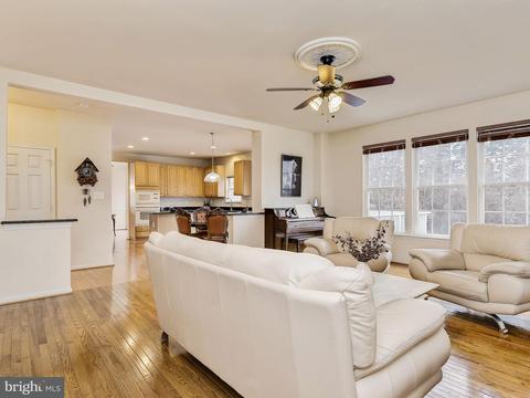 11047 Birchtree Ln, Laurel, MD 20723 photo 14